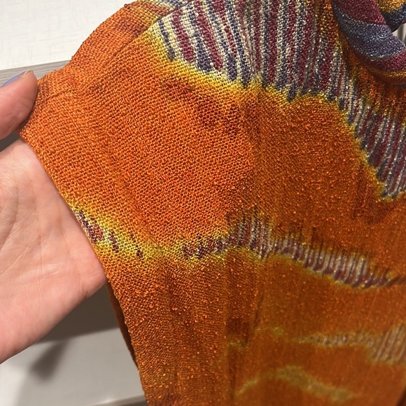 Lightweight boucle jacquard dress with amazing soft texture and flattering neck - Picture 3 of 5